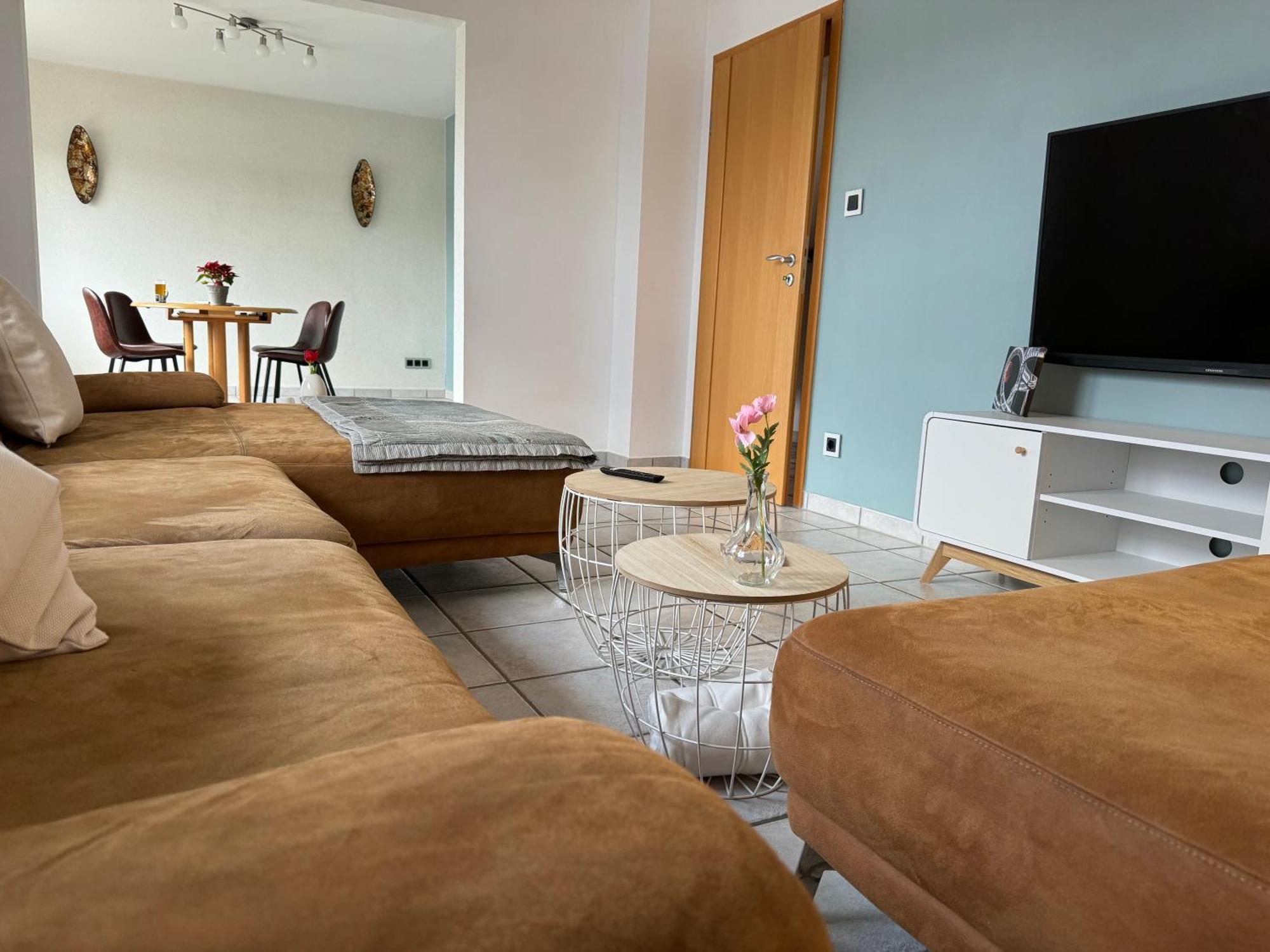Ruhrpott Residenz - 3 Zimmer Suite - 70Qm Mit Balkon 오버하우젠 외부 사진