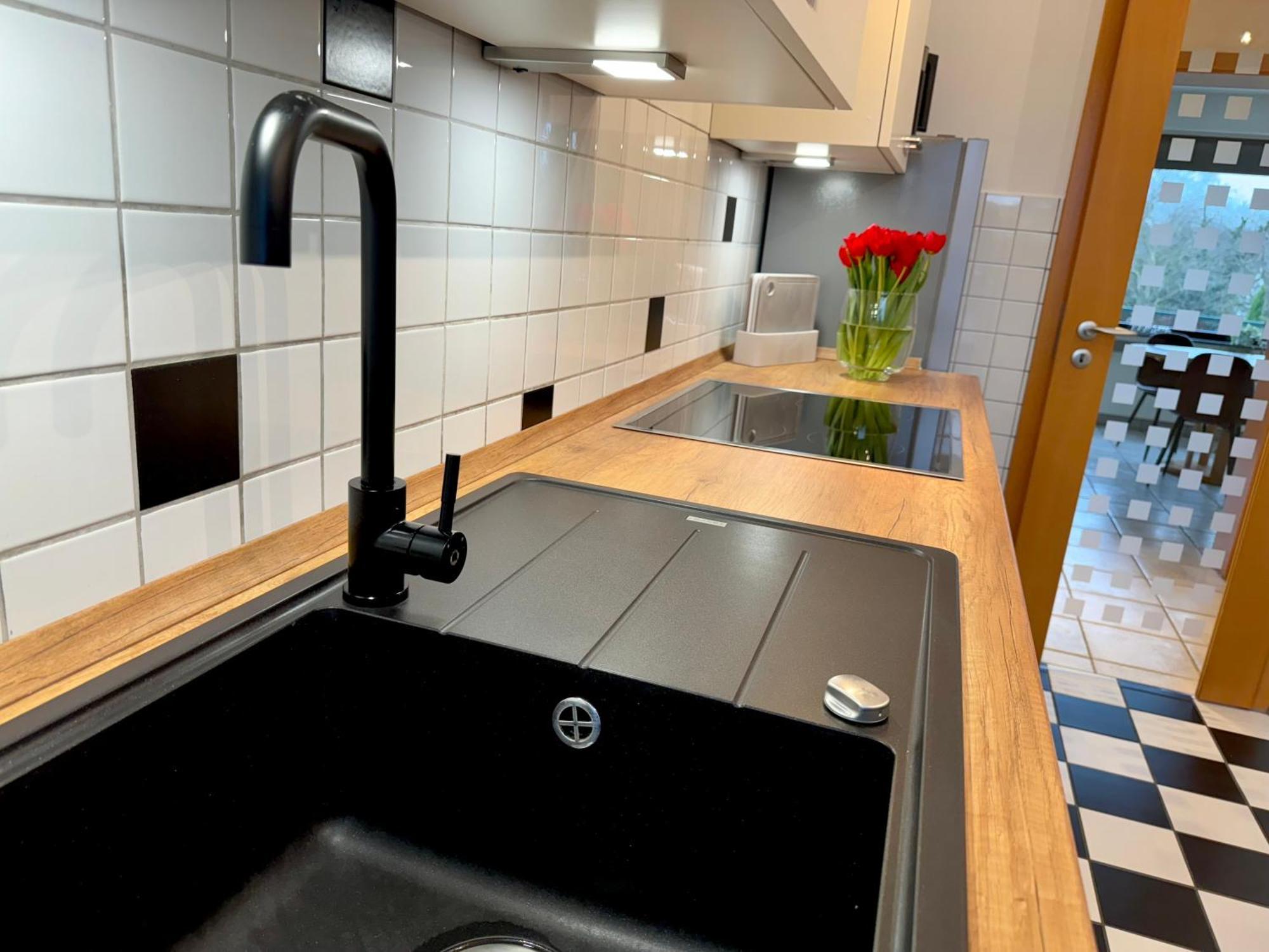Ruhrpott Residenz - 3 Zimmer Suite - 70Qm Mit Balkon 오버하우젠 외부 사진